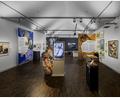 Bild: Marcus Rebmann
Blick in die Sonderausstellung mit Medienstation im Stadtmuseum Amberg.