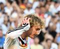 Bild: Federico Gambarini/dpa
Verschoss einen Elfmeter beim WM-Aus gegen Paraguay: Nick Woltemade (Archivbild)