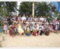Bild: Heidi Kurz
Die Kirwapaare und die Generationengruppe bei der Kirwa in Mosenberg-Ranna.