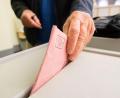 Symbolbild: Julian Stratenschulte/dpa
In den Wahlkreisen Weiden, Schwandorf und Regensburg wird es bei der nächsten Wahl sicher Veränderungen geben.