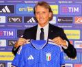 Bild: Alfredo Falcone/LaPresse/AP/dpa
Roberto Mancini wurde offiziell als neuer Trainer der italienischen Nationalmannschaft vorgestellt.