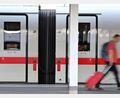 Bild: Peter Kneffel/dpa
Die Bahn ändert ihr Bonusprogramm. (Symbolbild)