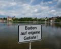 Bild: Sebastian Willnow/dpa-Zentralbild/dpa
Vibrionen sind natürlicherweise in Süß-, Brack- und Salzwasser vorkommende Bakterien. Mit sommerlicher Hitze steigt das Risiko für Vibrionen-Infektionen. (Symbolbild)