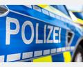 Symbolbild: David Inderlied/dpa
Eine 61-jährige Frau aus dem Landkreis Heilbronn flüchtete nach einem Unfall in Nabburg. Eine Zeugin notierte sich jedoch das Kennzeichen.