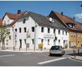 Bild: kek
Die ehemalige Gaststätte "Scharfes Eck" in der Stadtmitte von Auerbach steht seit Jahren leer.