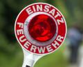 Symbolbild: Armin Weigel/dpa
Ein Mähdrescher ist auf einem Feld bei Harthöfl vollständig ausgebrannt. Der Schaden liegt laut Polizei bei rund 200 000 Euro.