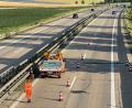 Archivbild: za
Hitze-Stau auf der Autobahn: Blow-Ups - hier im Juni zwischen Weiden und Luhe-Wildenau auf der A93 - ramponieren die Fahrbahn.