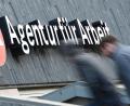 Symbolbild: Arne Dedert
Die Zahl der Arbeitslosen in Amberg ist gesunken, dennoch bleiben viele Stellen unbesetzt.