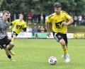 Archivbild: Hubert Ziegler
Pflicht erfüllt: Der SV Hahnbach um Spielertrainer Bastian Freisinger (rechts) ist ins Pokal-Halbfinale eingezogen.