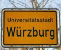 Bild: Daniel Karmann/dpa
Die Stadt Würzburg erhofft sich von der neuen Arena einen Schub für die örtliche Wirtschaft. (Symbolbild)