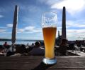Bild: Karl-Josef Hildenbrand/dpa
Mit oder ohne Alkohol? Weizenbier schmeckt vielen Menschen in beiden Varianten. (Archivbild)