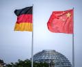 Bild: Kay Nietfeld/dpa
Billigprodukte fluten die Märkte, die Ausfuhr von Rohstoffen wird reglementiert: China ist ein schwieriger Handelspartner Deutschlands. (Symbolbild)