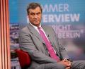 Bild: Fabian Sommer/dpa
Die abschlagsfreie Rente nach 45 Beitragsjahren ist aus Sicht von Markus Söder in der aktuellen wirtschaftlichen Situation keine gute Idee.