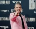 Bild: Henning Kaiser/dpa
Robbie Williams promotete sein Biopic mit Begeisterung. (Archivbild)
