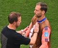 Bild: Tom Weller/dpa
Haben alles geklärt: Ex-Bundestrainer Julian Nagelsmann (l) und Torwart Oliver Baumann. (Archivbild)