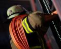 Bild: Marijan Murat/dpa
Die Feuerwehr schaffte es nicht, den Brand einzudämmen. (Symbolbild)