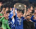 Bild: Bernd Thissen/dpa
Edin Dzeko spielt noch ein Jahr Bundesliga mit Schalke. (Archivbild)