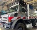 Bild: ihl
Dieser Filmunimog aus der Science-Fiction-Serie "Jurassic World" erhält in der Bongo Garage ein Upgrade. Ein Berliner nutzt ihn für Abenteuer-Touren.