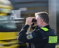 Symbolbild: Patrick Pleul/dpa
Nach jahrelangen Ermittlungen gelang mehreren bayerischen Staatsanwaltschaften gemeinsam mit der Bundespolizei ein Schlag gegen die international organisierte Schleusungskriminalität.