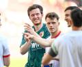 Bild: Harry Langer/dpa
Michael Gregoritsch zeigt sich beim FC Augsburg gleich wieder treffsicher. (Archivbild)