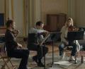 Bild: Weltkino Verleih/dpa
Dass die Musikerrollen mit echten Instrumentalisten besetzt sind, verleiht den Proben- und Konzertsequenzen besondere Glaubwürdigkeit.