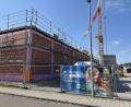 Bild: sbö
Die Außenwände stehen schon: Am Angerweiher in Nabburg wird derzeit eine neue Filiale von Lidl gebaut.