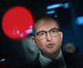 Bild: Hendrik Schmidt/dpa
Bundesinnenminister Alexander Dobrindt nimmt den Vorfall sehr ernst.
