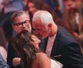 Bild: Rolf Vennenbernd/dpa
Simone Thomalla ist mit dem Berliner Bauunternehmer René Marchand liiert. (Archivbild)