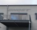 Archivbild: jut
Ghost wird immer mehr zum Geist in Waldsassen: Das Firmenlogo am ehemaligen Ghost-Gebäude wurde bereits vor Monaten abgenommen (hier ein Bild aus dem Dezember 2025). Zuvor waren Produktion und Logistik aus Waldsassen abgezogen worden.