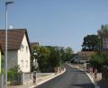 Bild: Johann Kneißl
Die Arbeiten im Ossangerweg sind weit fortgeschritten. Neue LED-Leuchten vom Bayernwerk zieren das Straßenbild.