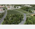 Bild: Staatliches Bauamt Amberg-Sulzbach
Im neuen Infopoint sind auch Visualisierungen der neuen Bundesstraße (links) zu sehen. Rechts ein Gestaltungsentwurf der künftigen Ortsstraße. Sie verläuft von der Schützenstraße über die ehemalige Tonscherbendeponie und schließt an die Baumeister-Engel-Straße an. Vorgesehen ist auch eine Anbindung zur Jakob-Steinfels-Straße (rechts).