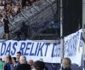 Bild: David Ebener/dpa
Weil ein Banner der Hertha-Anhänger ein Fluchttor im Bochumer Ruhrstadion verdeckte, musste das Auftaktspiel der 2. Fußball-Bundesliga für einige Minuten unterbrochen werden.