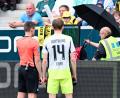 Bild: Uwe Anspach/dpa
Entscheidungen nach Videobeweis sollen in der neuen Saison möglichst schnell getroffen werden. (Archivbild)