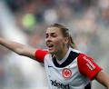 Bild: Heiko Becker/dpa
Kapitänin und Torschützin Laura Freigang führt die Eintracht-Fußballerinnen zum Sieg gegen Malmö. (Archivbild)