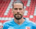 Bild: Photo Studio Büttner
Damals noch beim SSV Jahn als Profispieler unter Vertrag, versucht Thorsten Kirschbaum nun sein Glück als Trainer im Profibereich. Wo ist noch offen.