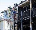 Bild: Pia Bayer/dpa
Senioren mussten eine Wohnanlage verlassen, nachdem dort ein Feuer ausgebrochen war.
