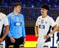 Bild: Dušan Sandić/Deutscher Handballbund/dpa
Dürfen sich Europameister nennen: Tjorven Knackstedt (l) und Elvis Ernesto Kretzschmar. (Handout)