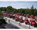 Bild: flm
Der gesamte Schotterplatz neben dem Feuerwehrhaus an der Bahnhofstraße war mit historischen Feuerwehrfahrzeugen belegt.
