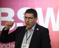 Bild: Klaus-Dietmar Gabbert/dpa
BSW-Spitzenkandidat Thomas Schulze will eine neue Amtszeit für CDU-Ministerpräsident Sven Schulze in Sachsen-Anhalt verhindern. (Archivbild)