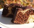 Bild: Miriam Lill
Locker-luftig kommt der Marmorkuchen, der auch für Veganer geeignet ist, auf den Teller. Wird der Teig anders geschichtet, wird er zum Zebra-Kuchen.