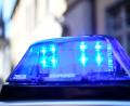 Archivbild: Patrick Seeger/dpa
Nach Angaben der Polizei wurde bei Köglitz die Spiegelverlängerung eines Auto-Wohnwagen-Gespanns beschädigt.