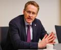 Bild: Frank Molter/dpa
Angesichts der aktuellen Bedrohungslage sollten die Kompetenzen von Bund und Ländern noch stärker gebündelt werden, sagt Schleswig-Holsteins Ministerpräsident Daniel Günther (CDU). (Archivbild)