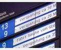 Bild: Fabian Sommer/dpa
Die Hitze macht der Bahn zu schaffen. An einer Strecke kommt es nun zu Ausfällen. (Symbolbild)