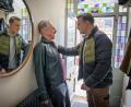 Bild: ---/Channel 4/HBO Max/dpa
Alan Cumming (Leo) und David Morrissey (als sein aggressiver Nachbar Clive) in Episode 3 der Serie „Tip Toe“.