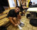 Bild: Karl-Josef Hildenbrand/dpa
Amateurfußball statt Champions League: Kevin Volland in der Kabine seines Heimatvereins FC Thalhofen.