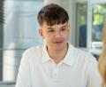 Bild: Marina Gube
Bastian Maurer ist 20 Jahre alt. Im Juni blieb sein Herz plötzlich stehen. Inzwischen ist die Ursache klar: Er hat eine seltene Krankheit, das Brugada-Syndrom.