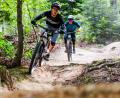 Symbolbild: Philipp von Ditfurth/dpa
Das Fichtelgebirge ist wie geschaffen für Mountainbiker: Von wurzeligen Waldwegen über felsige Passagen bis hin zu abenteuerlichen Downhill-Strecken bietet die Region vieles, was das Biker-Herz begehrt.