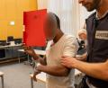 Bild: Stefan Puchner/dpa
Der Angeklagte hatte den Angestellten eines Elektrofachmarktes aus dem Nichts heraus angegriffen. (Archivfoto)
