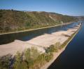 Bild: Thomas Frey/dpa
Das Niedrigwasser am Rhein könnte sich bald auch im Bau bemerkbar machen.