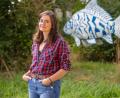 Bild: David Sünderhauf
Anna Klupp ist eine selbstbewusste junge Betriebsleiterin. Die 36-Jährige hat die Fischzucht von ihren Eltern, Hans und Marianne Klupp, übernommen. Sie liebt ihren Beruf, Fische und die Teichwirtschaft sind ihre große Leidenschaft.